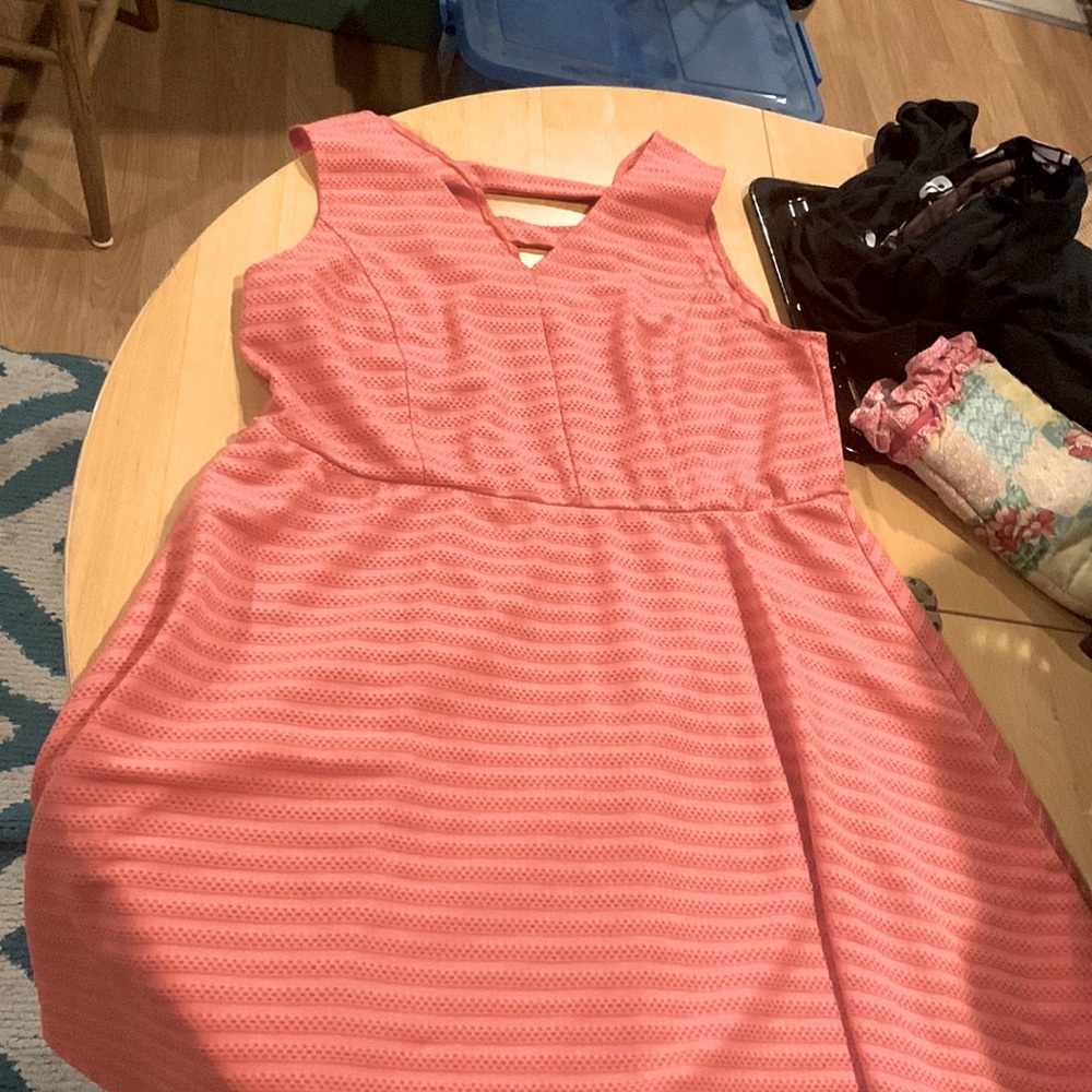 pink dress